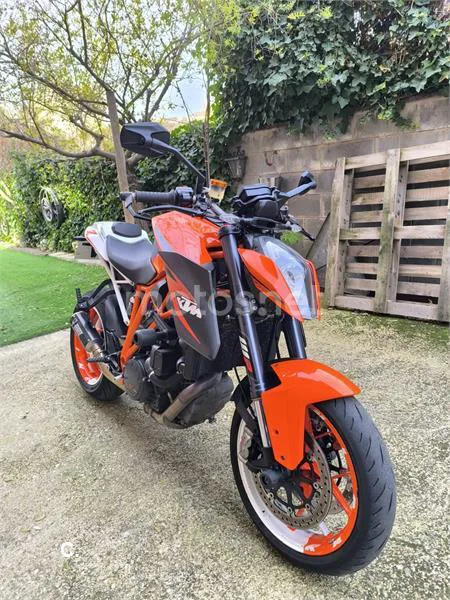 KTM 1290 Super Duke R - Vista 5