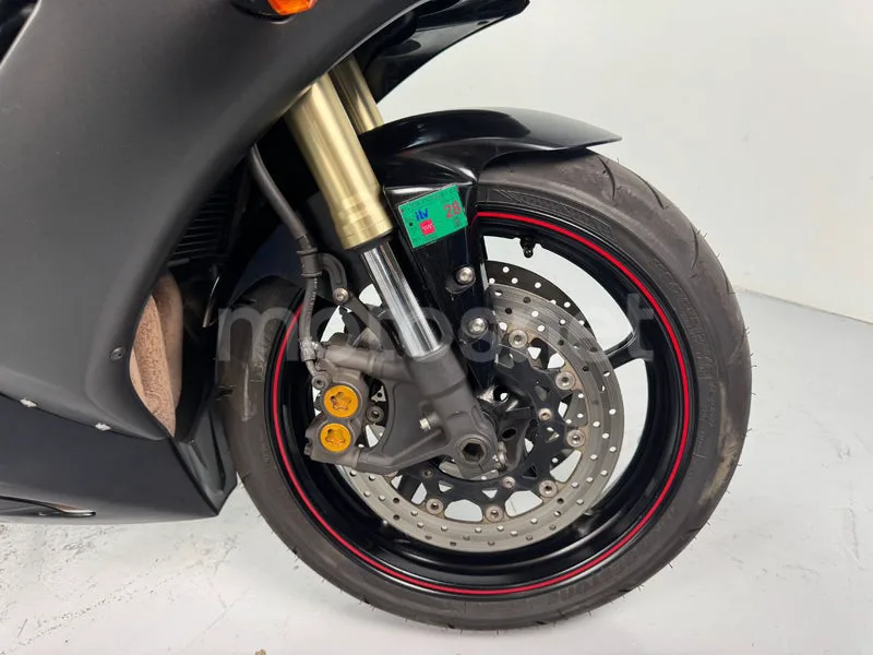 Yamaha YZF-R6 - Vista 17