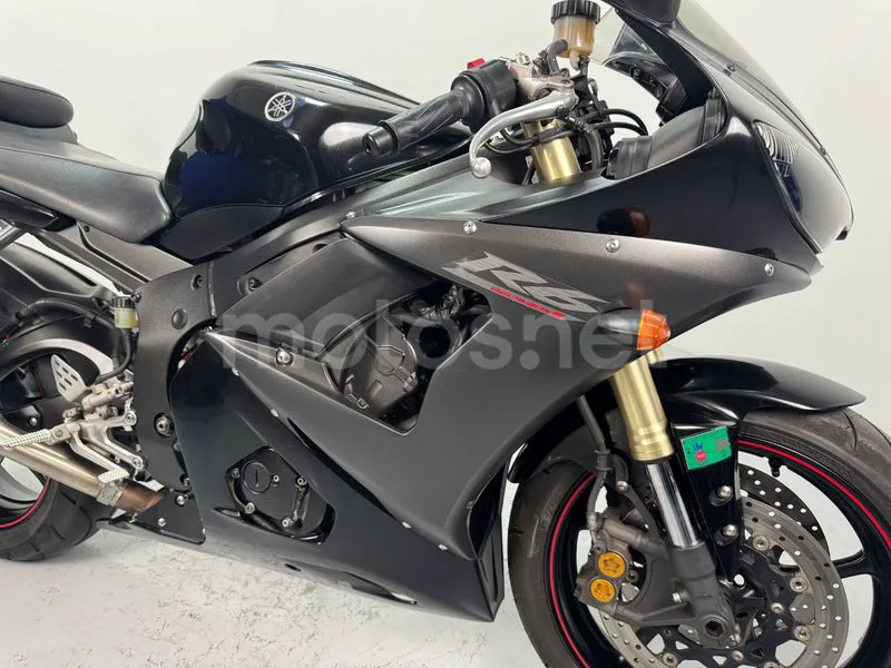 Yamaha YZF-R6 - Vista 18