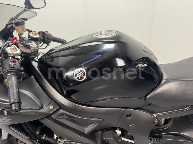 Yamaha YZF-R6 - Vista 7