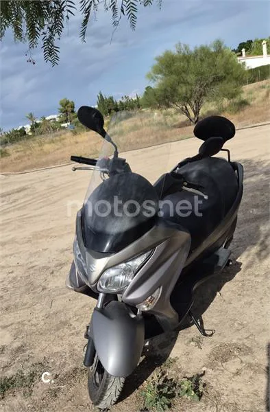 Suzuki Burgman 125 2300 € 2018 Alicante - 2