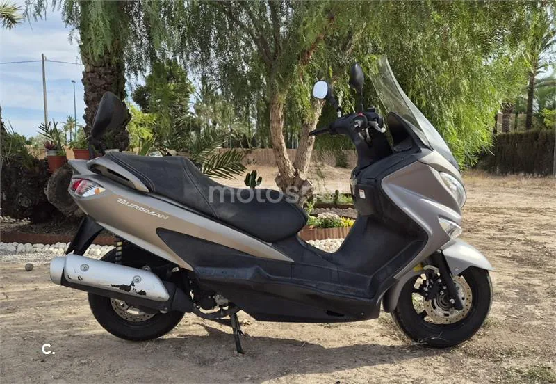 Suzuki Burgman 125 - Vista 6
