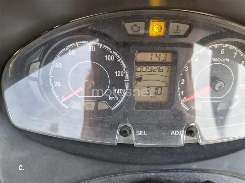 Suzuki Burgman 125 - Vista 10