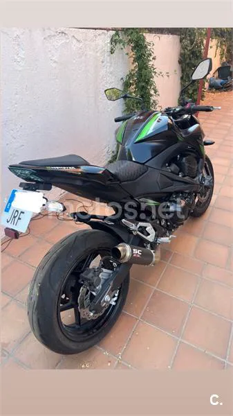 Kawasaki Z800 - Vista 3