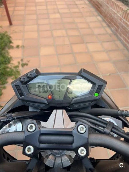 Kawasaki Z800 - Vista 4
