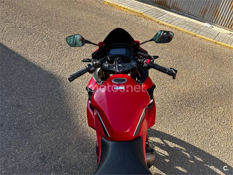 Honda CBR500R - Vista 8