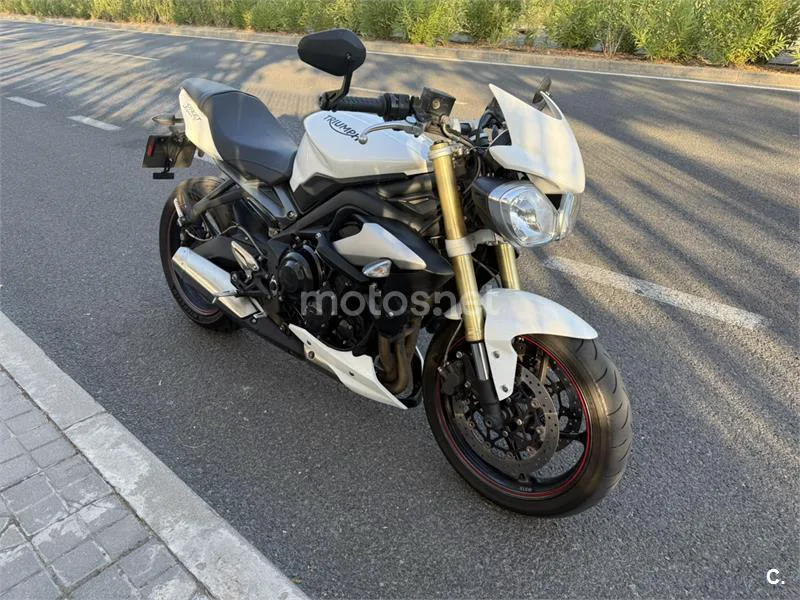 Triumph Street Triple 5250 € 2016 Madrid - 1