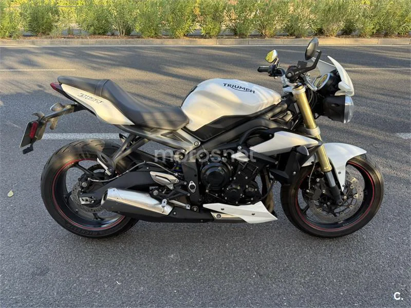 Triumph Street Triple - Vista 4