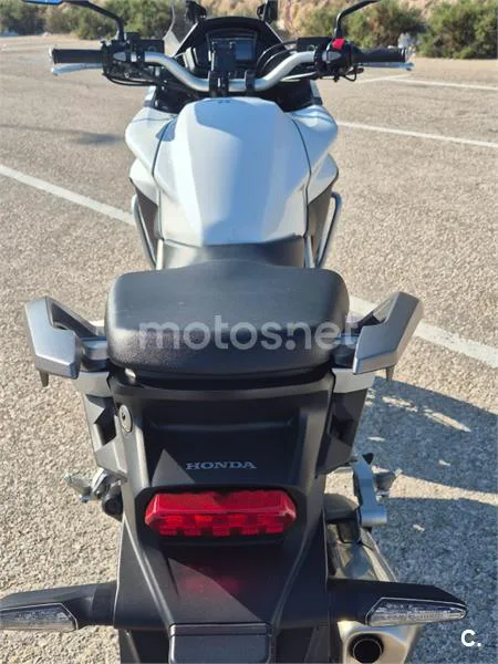 Honda VFR800X Crossrunner - Vista 4