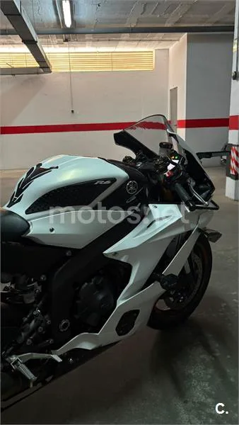 Yamaha YZF-R6 - Vista 5
