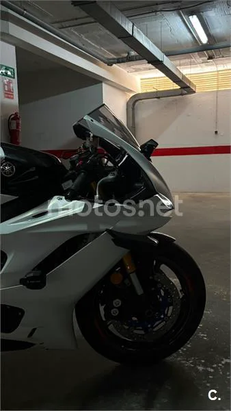 Yamaha YZF-R6 - Vista 6