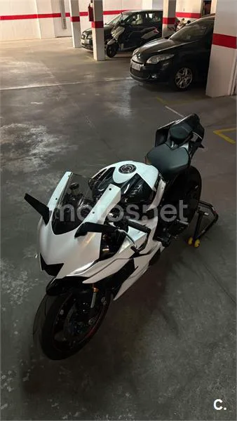 Yamaha YZF-R6 - Vista 7