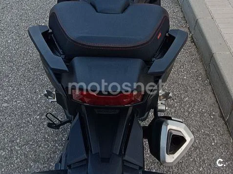 Honda Forza 750 - Vista 5