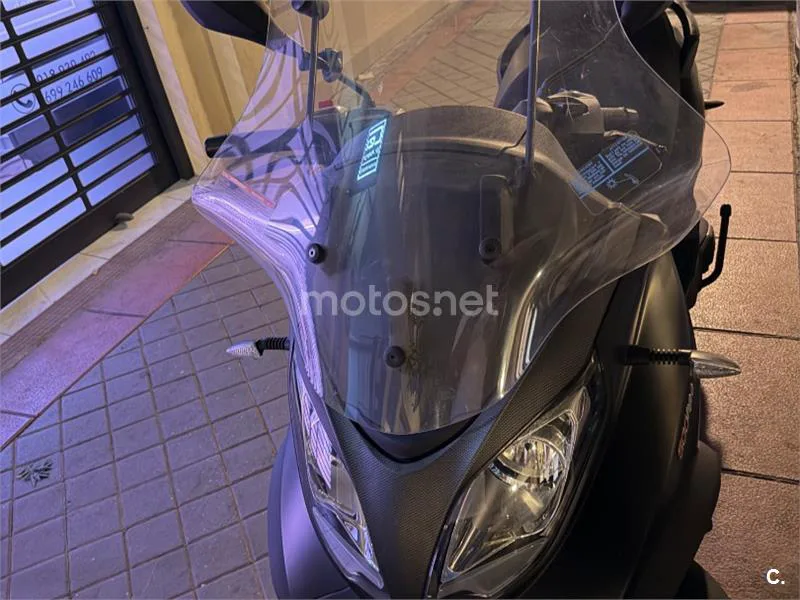 Piaggio MP3 - Vista 4