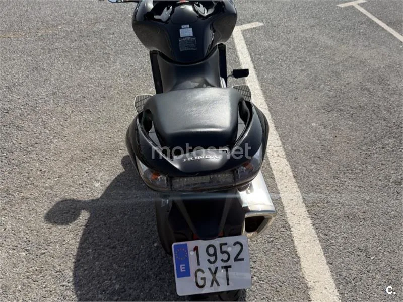 Honda DN-01 - Vista 5