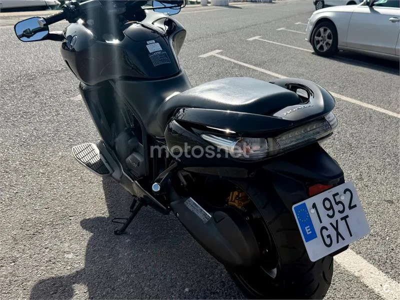 Honda DN-01 - Vista 7