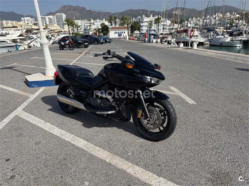 Honda DN-01 - Vista 8
