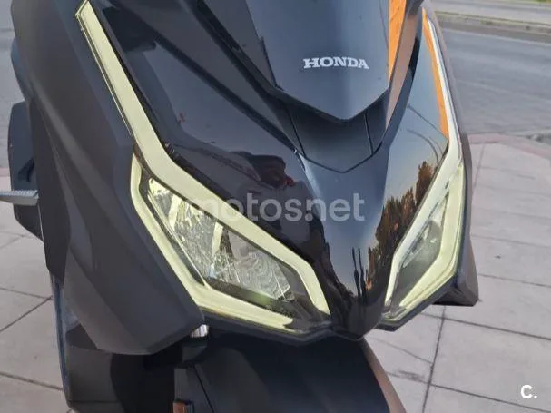 Honda Forza 125 - Vista 3