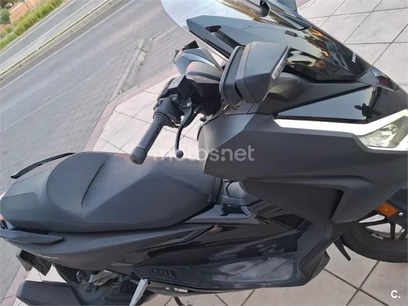 Honda Forza 125 - Vista 4