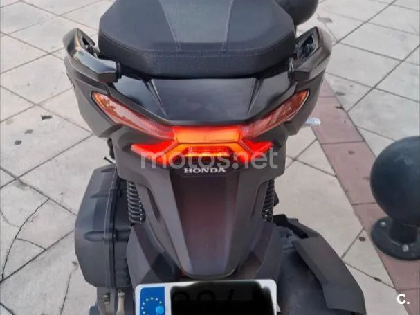 Honda Forza 125 - Vista 6