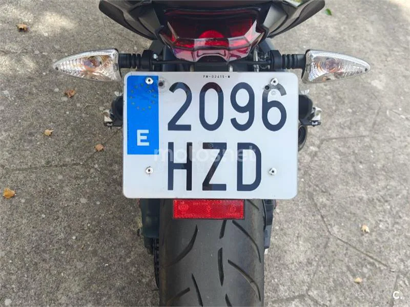 Triumph Street Triple - Vista 4