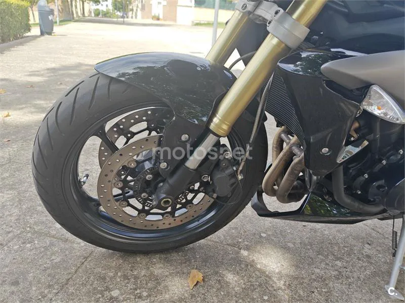 Triumph Street Triple - Vista 9