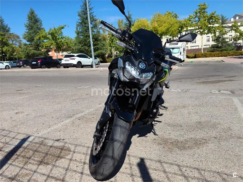 Kawasaki Z900 - Vista 6