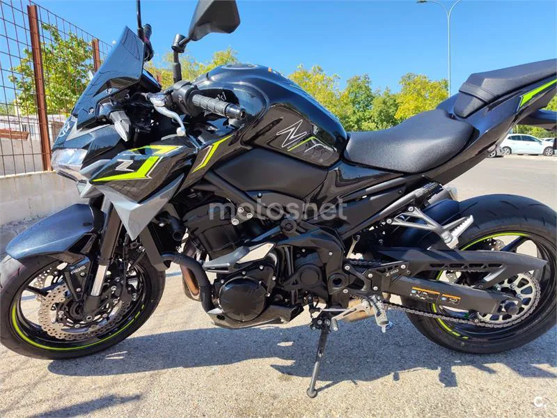 Kawasaki Z900 - Vista 8