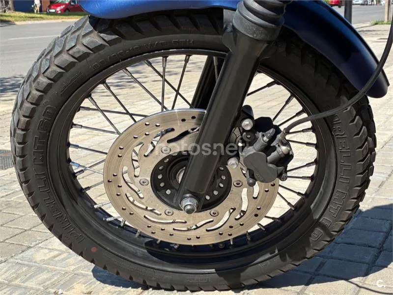 Triumph Scrambler - Vista 10