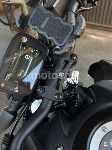 Yamaha MT-125 - Vista 3