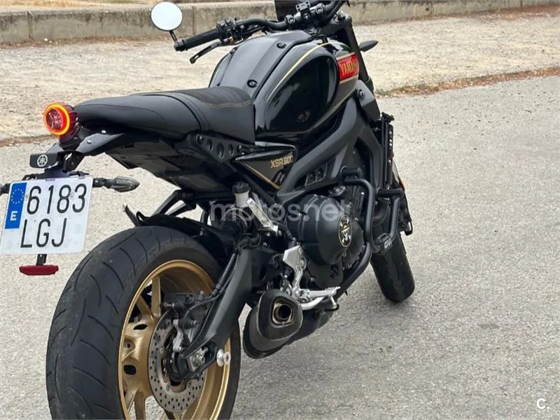 Yamaha XSR900 - Vista 7