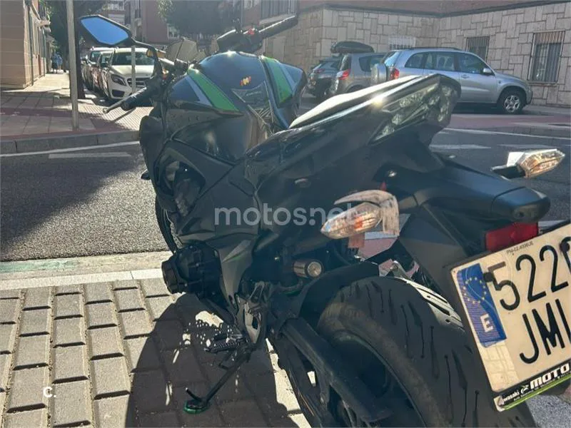 Kawasaki Z800 - Vista 5