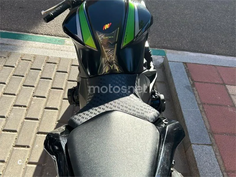 Kawasaki Z800 - Vista 6