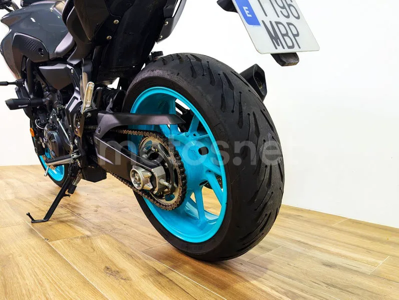 Yamaha MT-07 - Vista 10