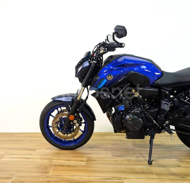 Yamaha MT-07 - Vista 8