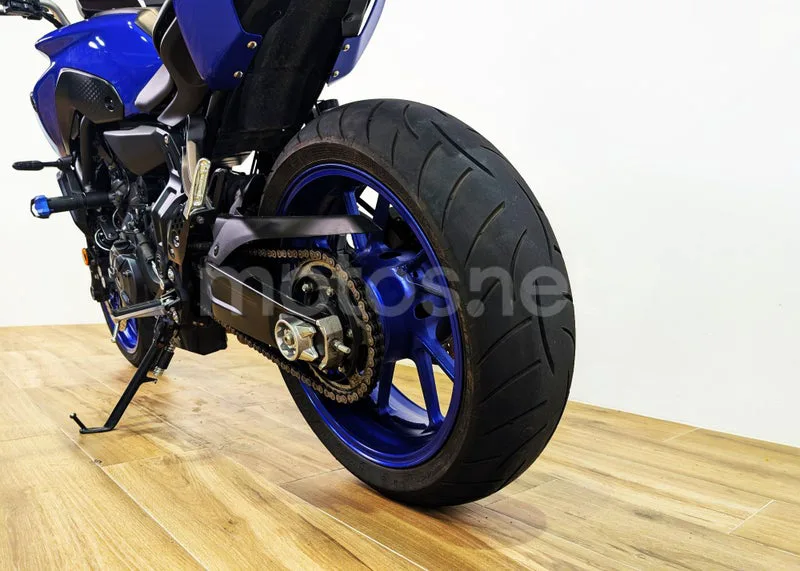 Yamaha MT-07 - Vista 10