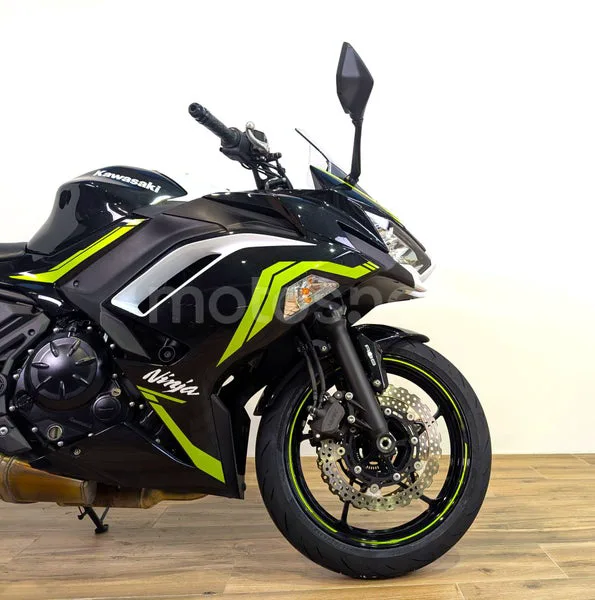 Kawasaki Ninja 650 - Vista 4