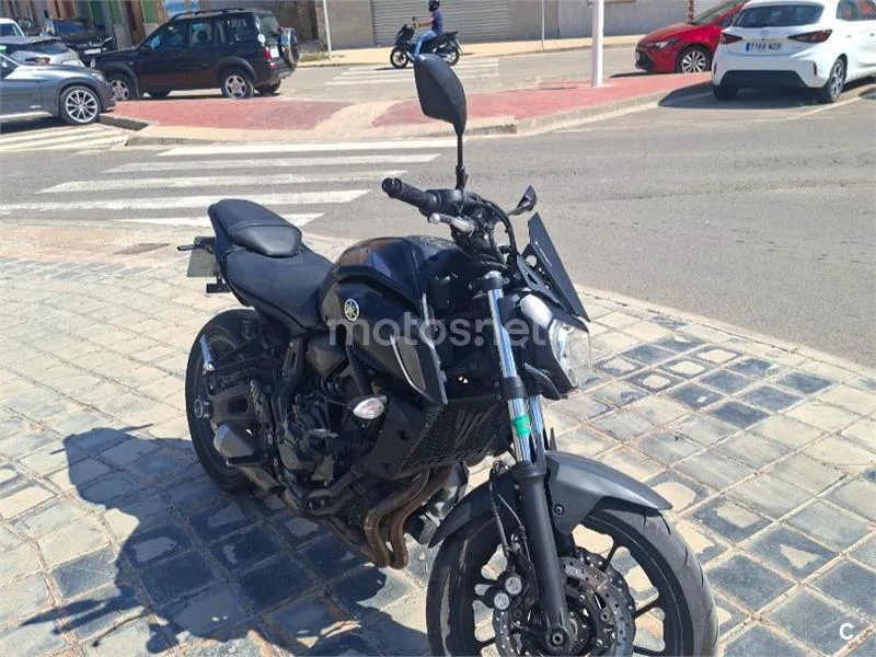 Yamaha MT-07 - Vista 4