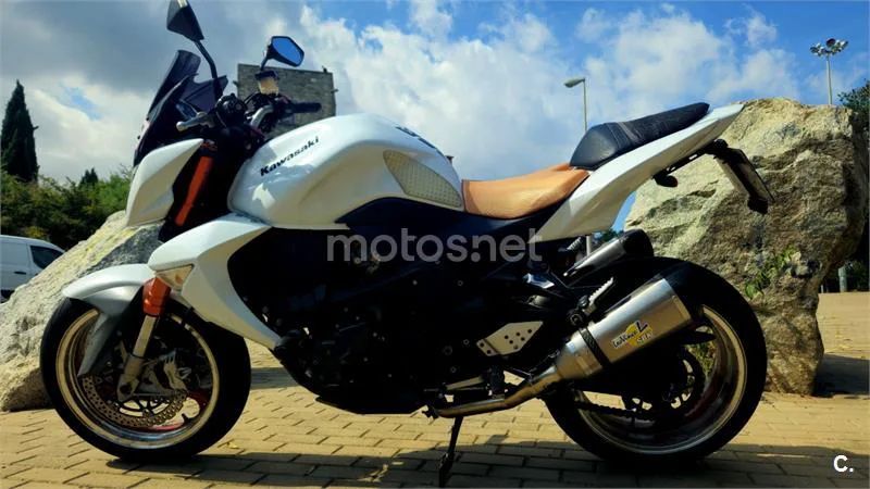 Kawasaki Z1000 - Vista 6