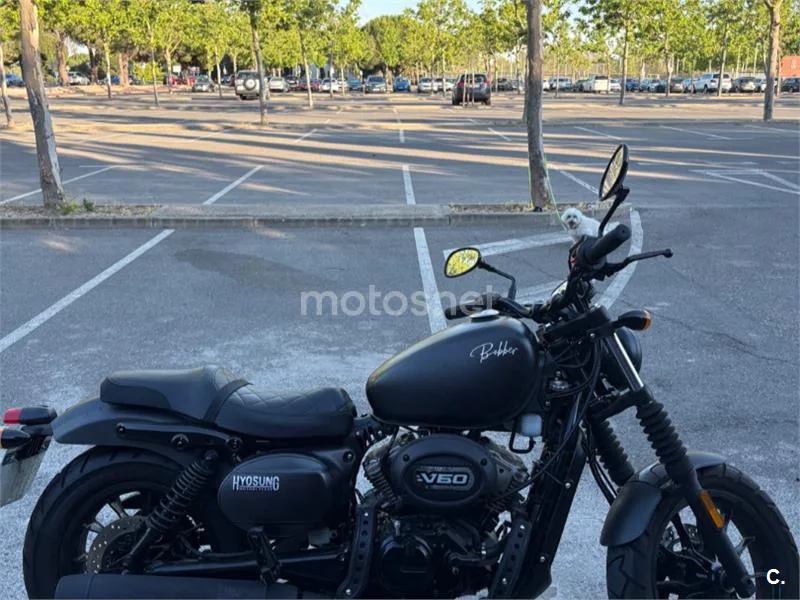 Hyosung Aquila GV 125 S - Vista 3