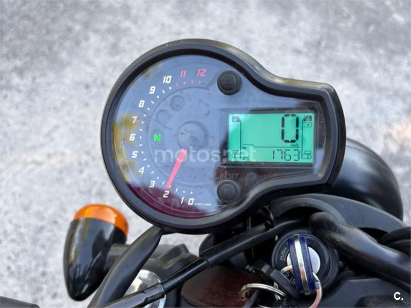 Hyosung Aquila GV 125 S - Vista 6