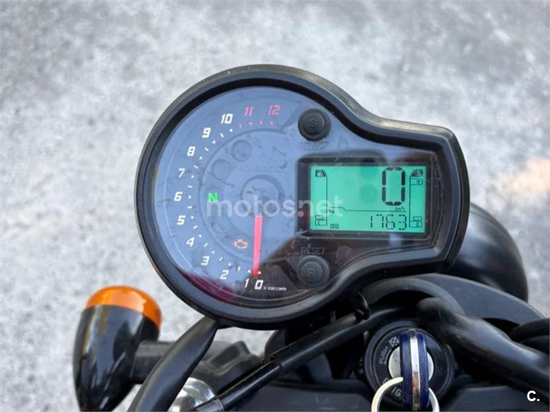 Hyosung Aquila GV 125 S - Vista 7