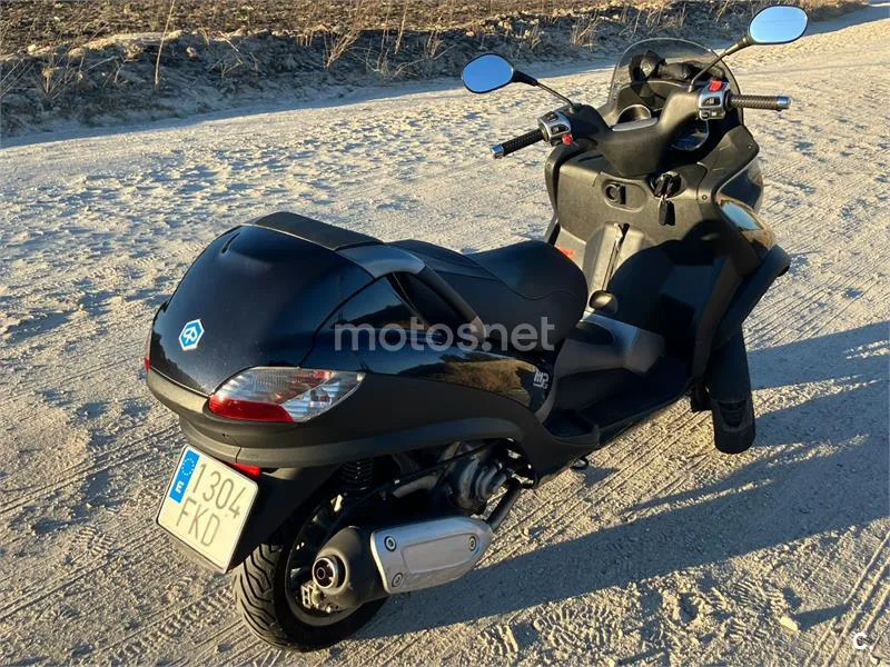 Piaggio MP3 250 - Vista 3