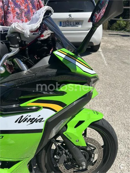 Kawasaki Ninja 500 - Vista 4