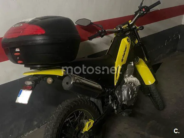 Yamaha Tricker - Vista 9