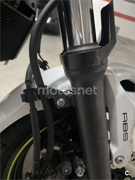 Kawasaki Z650 - Vista 6