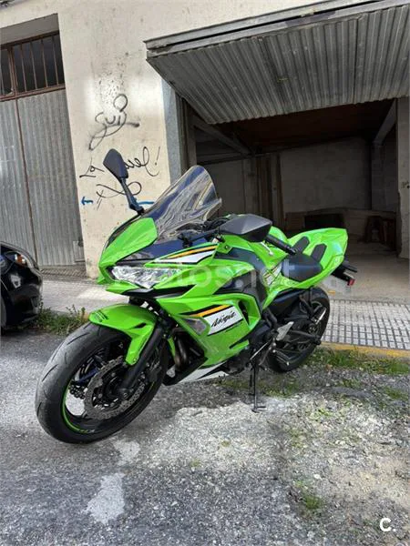 Kawasaki Ninja 650 - Vista 7