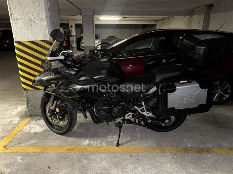 Benelli TRK 502 - Vista 3