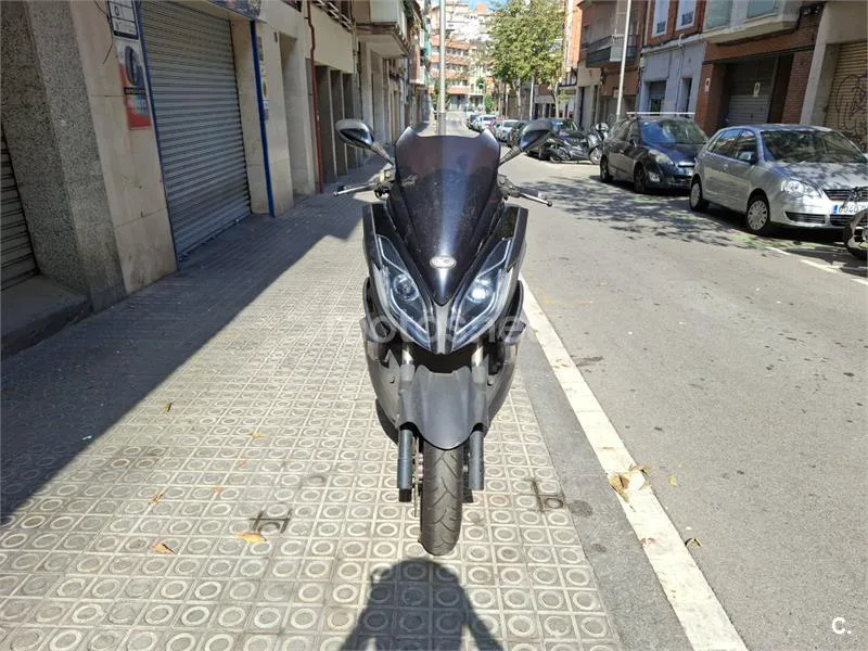 Kymco K-XCT 125i - Vista 3
