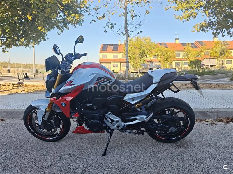 BMW F 900 R - Vista 3